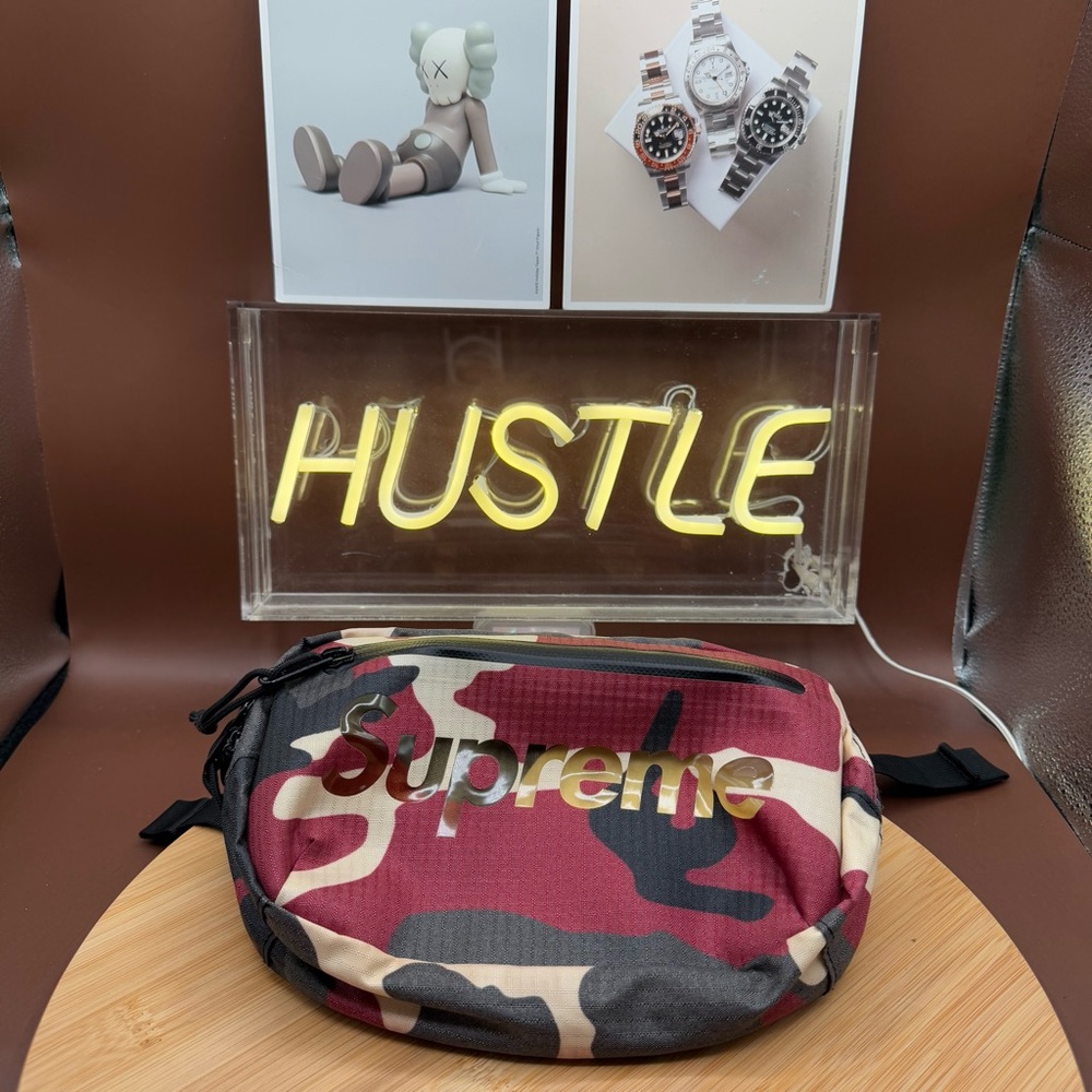 Supreme 21SS Red Camo Nylon Waist Bag
